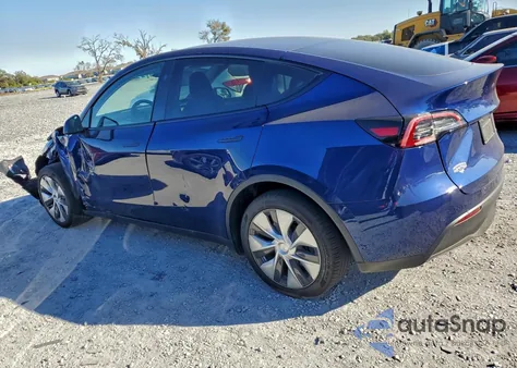 2023 Tesla Model Y from USA, damaged, VIN 7SAYGDEE0PA203072